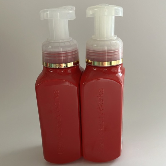 BBW 🆕 FROSTED CRANBERRY HAND SOAP 2 - Pack - Picture 5 of 7